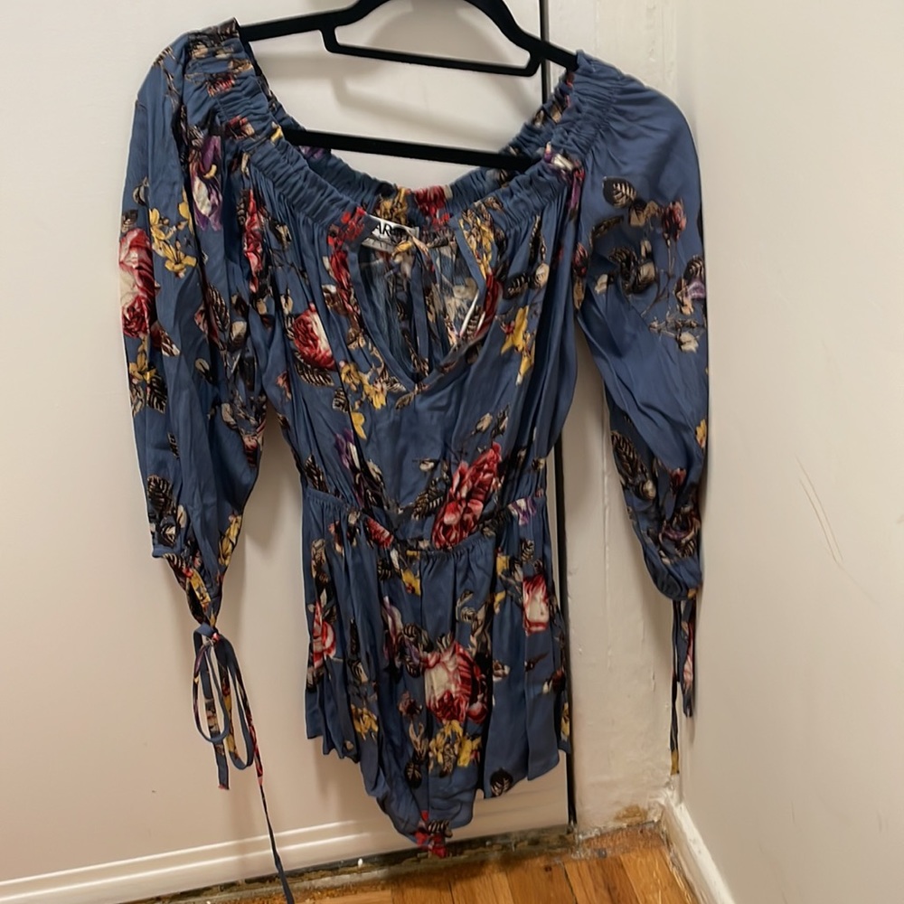 Long sleeve peep hold romper